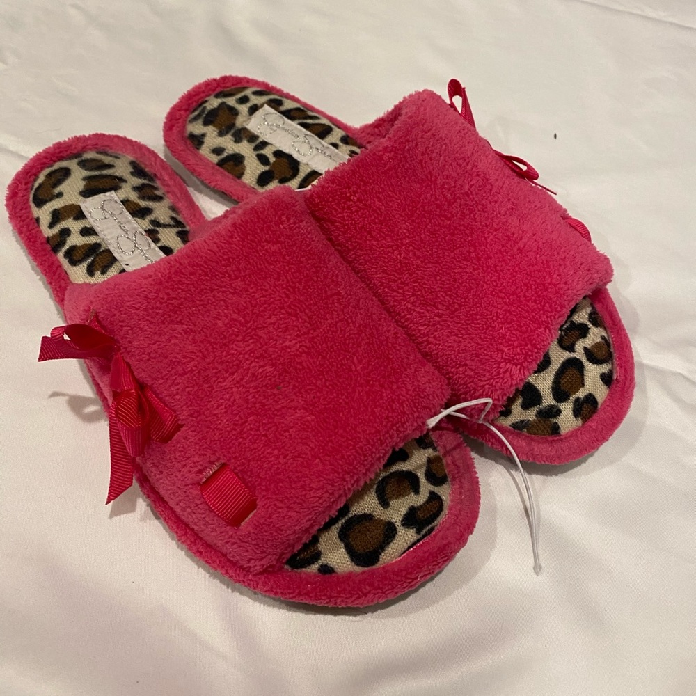 Jessica Simpson- hot pink slippers. Size 5/6